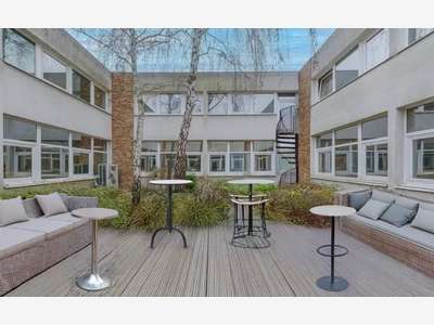 Bureau coworking 227m² route de Gisy à Bièvres