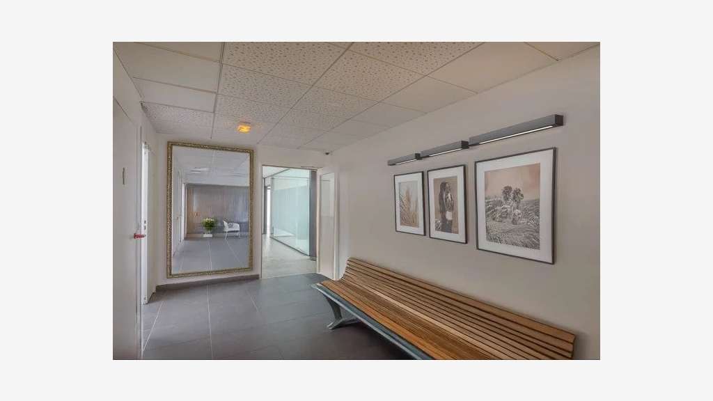 BUREAUX ÉQUIPÉS & COWORKING – route de Gisy - BIÈV