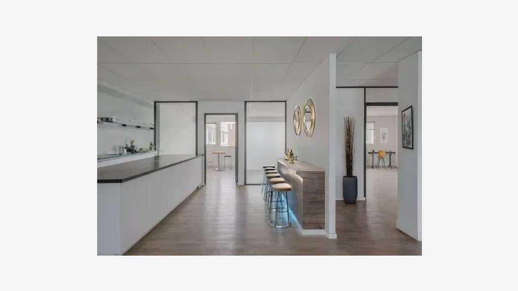 BUREAUX ÉQUIPÉS & COWORKING – route de Gisy - BIÈV