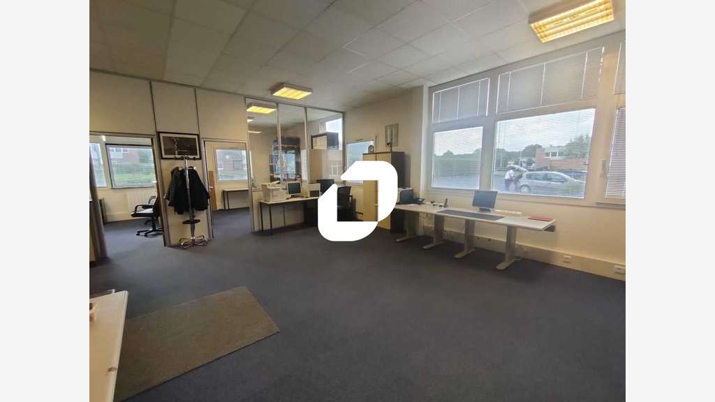 A louer Bureaux 100m² Bievres