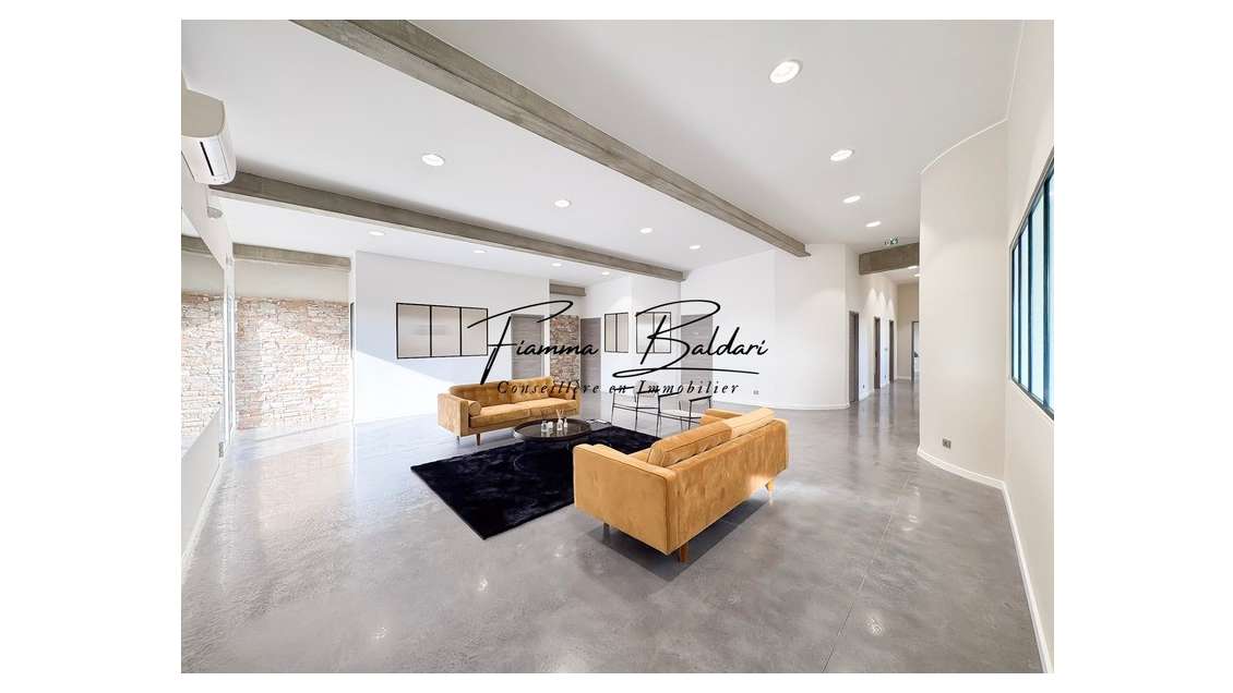 A louer bureau professionnel 10m² à Biguglia