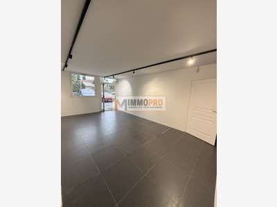 A louer bureau 35m² plain-pied R+2 à Biot