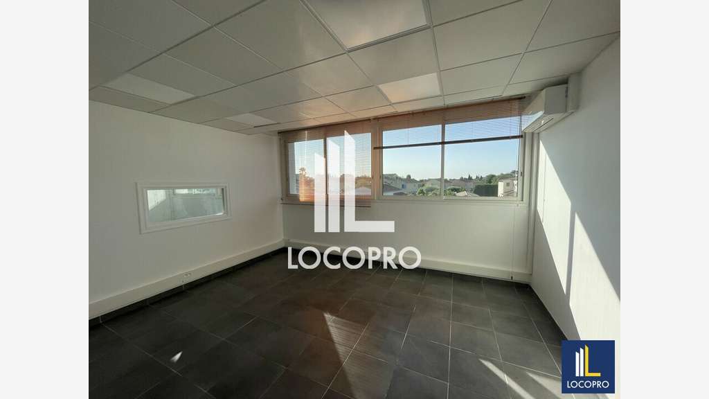 A louer bureaux 128m² à Villeneuve-Loubet
