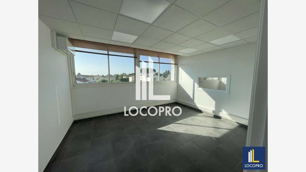 A louer bureaux 128m² à Villeneuve-Loubet