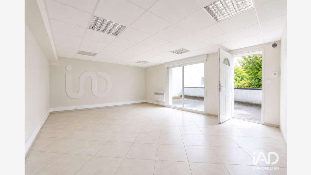 A louer local commercial 83m² Blagnac empl strat