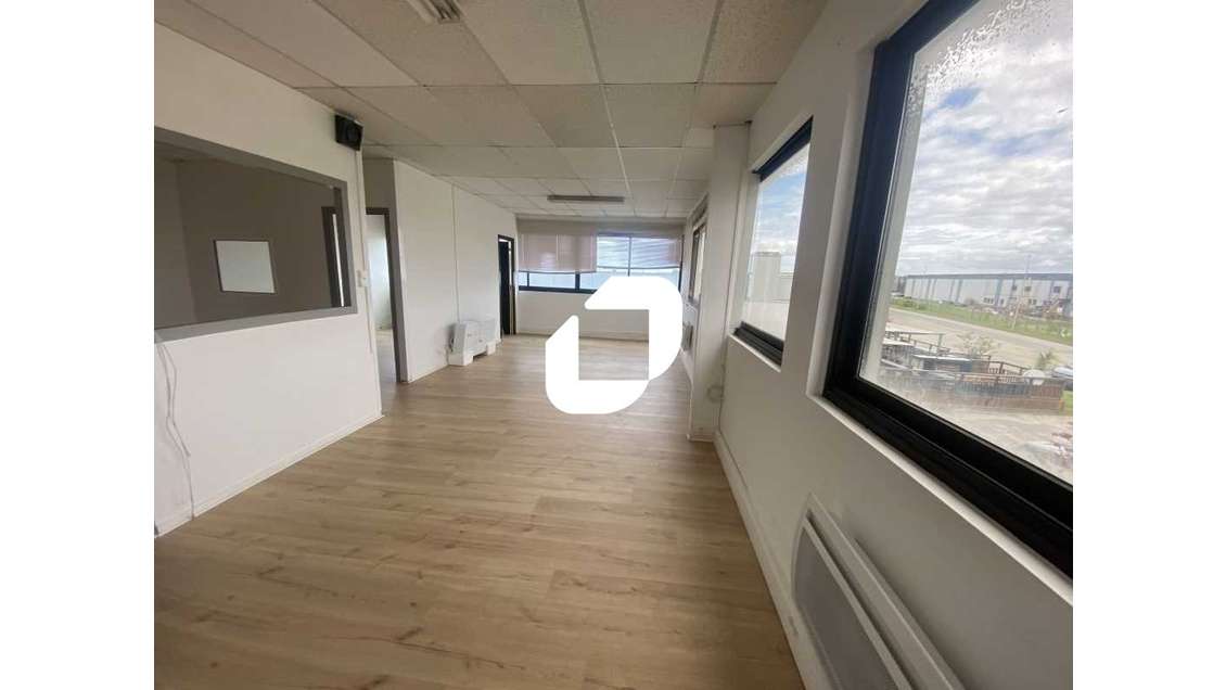 A louer Bureaux 65m² Blanquefort