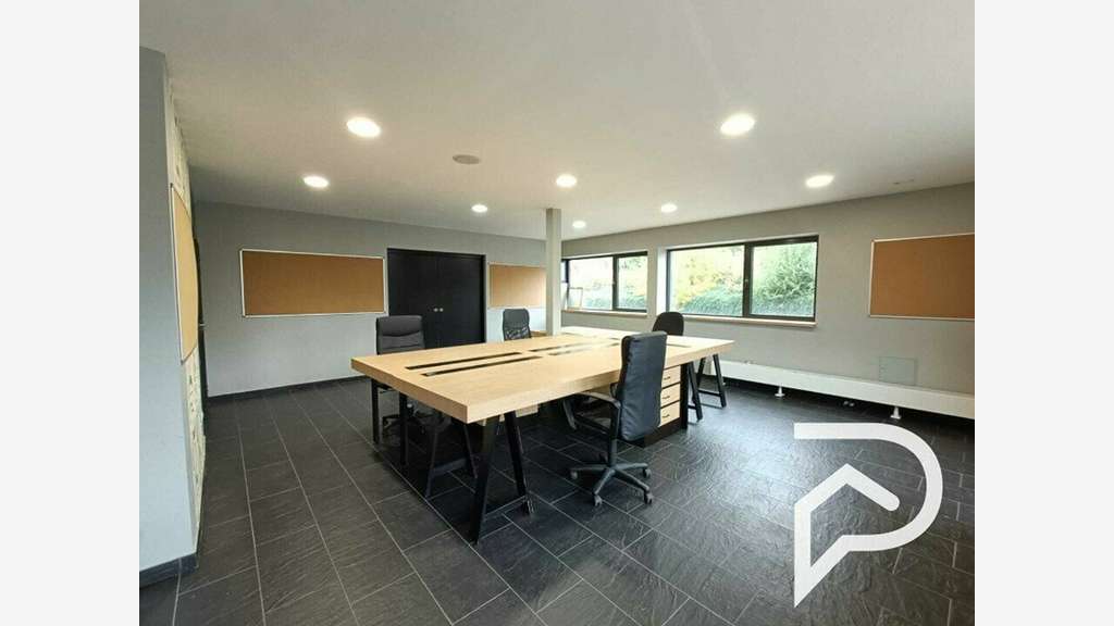 A louer bureaux 103m² Blendecques ZI Moulin Wins