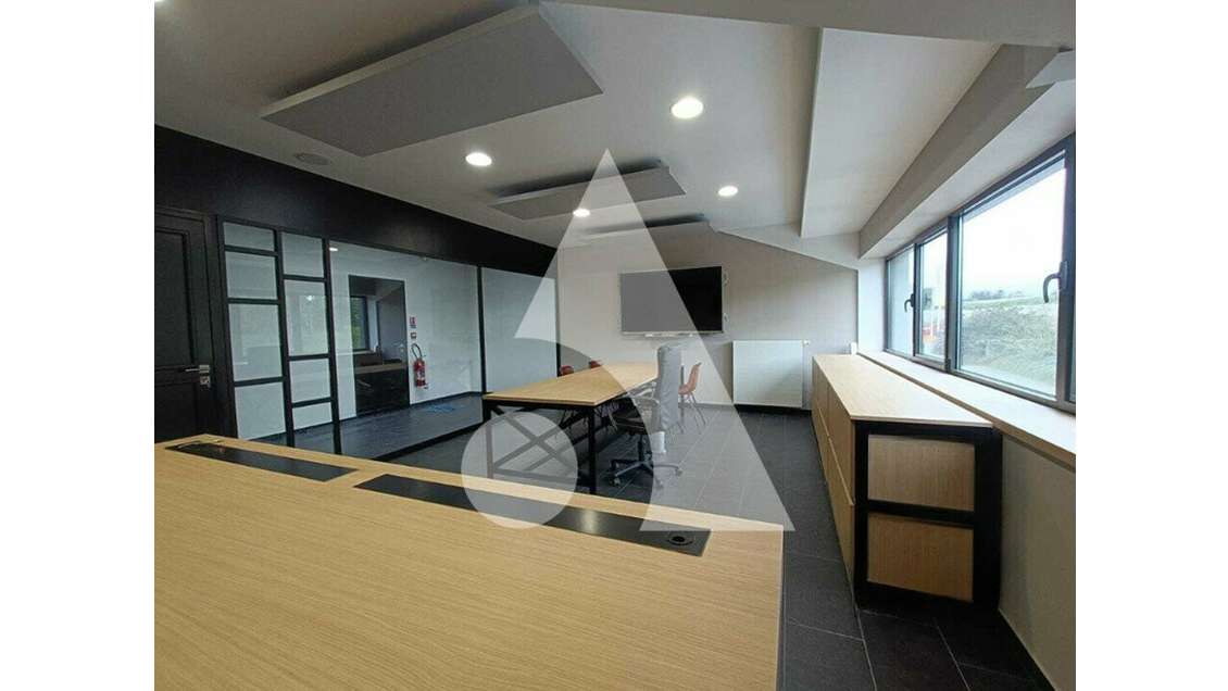 A louer bureau 33m² R+1 Blendecques ZI Moulin Wins