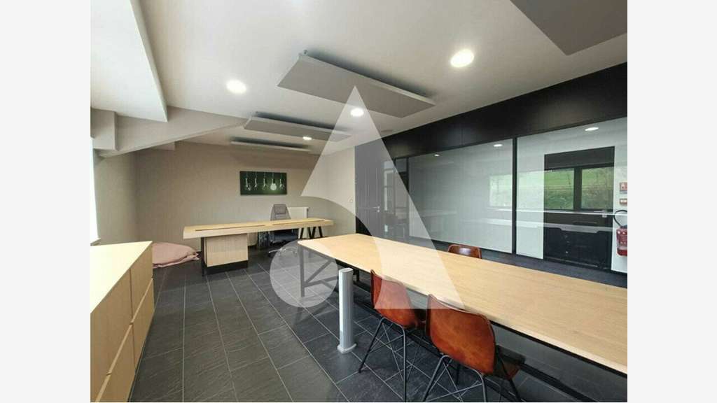 A louer bureau 33m² R+1 Blendecques ZI Moulin Wins