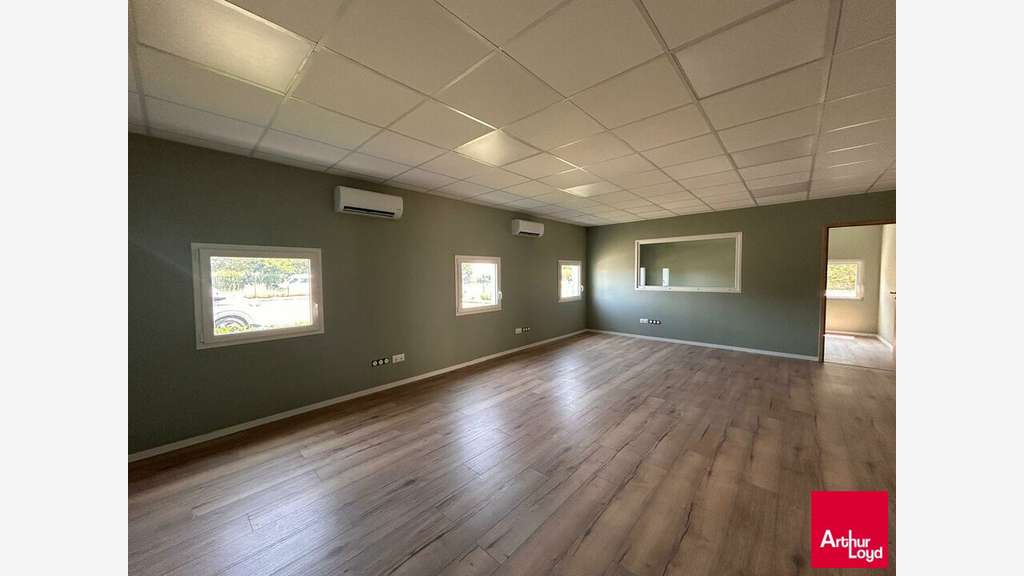 Bureaux 900m² à louer à Blois