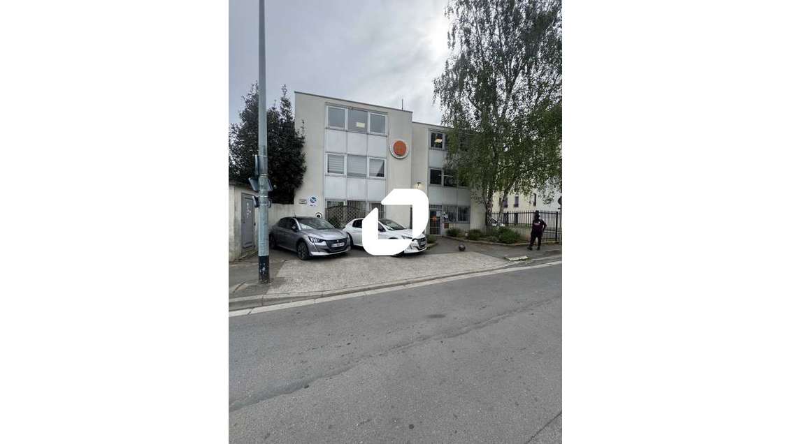 A louer Bureaux 388m² Bobigny