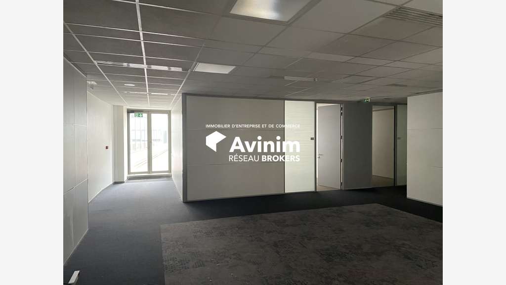 A louer plateau de bureaux ERP et PMR à Bobigny
