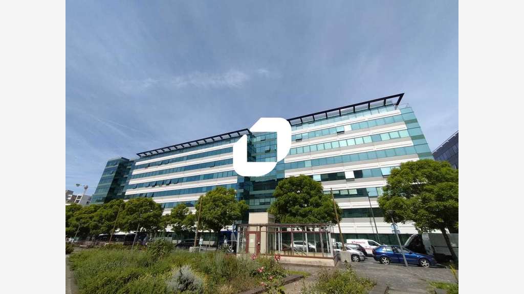 A louer Bureaux 86m² Bobigny