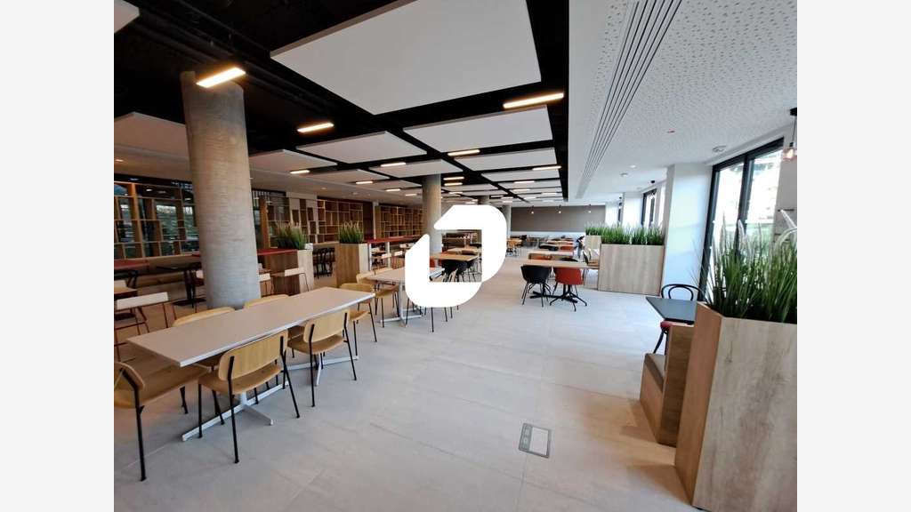 A louer Bureaux 11622m² Bobigny