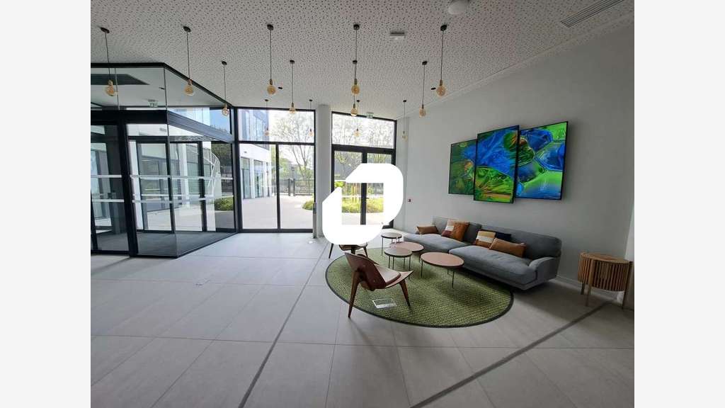 A louer Bureaux 301m² Bobigny