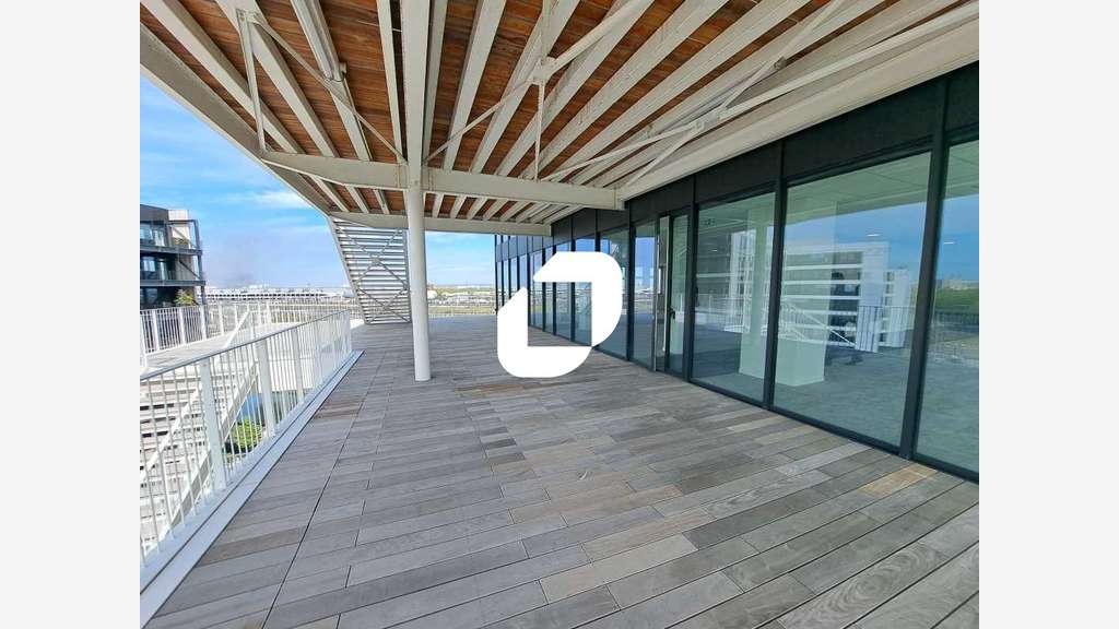 A louer Bureaux 301m² Bobigny
