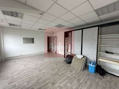 A louer bureaux 150m² R+1 zone dynamique de Boé