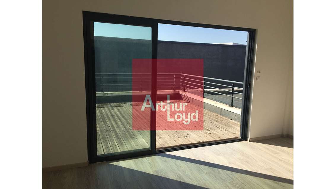 Location bureau 42m² avec terrasse à Boé