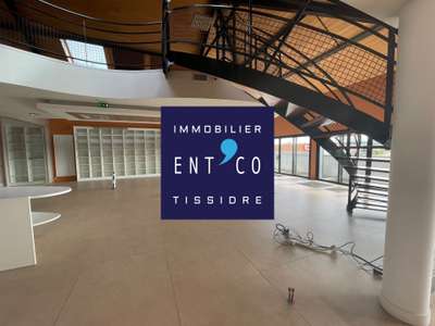 Location Locaux d'activités - Entrepôts à Boé