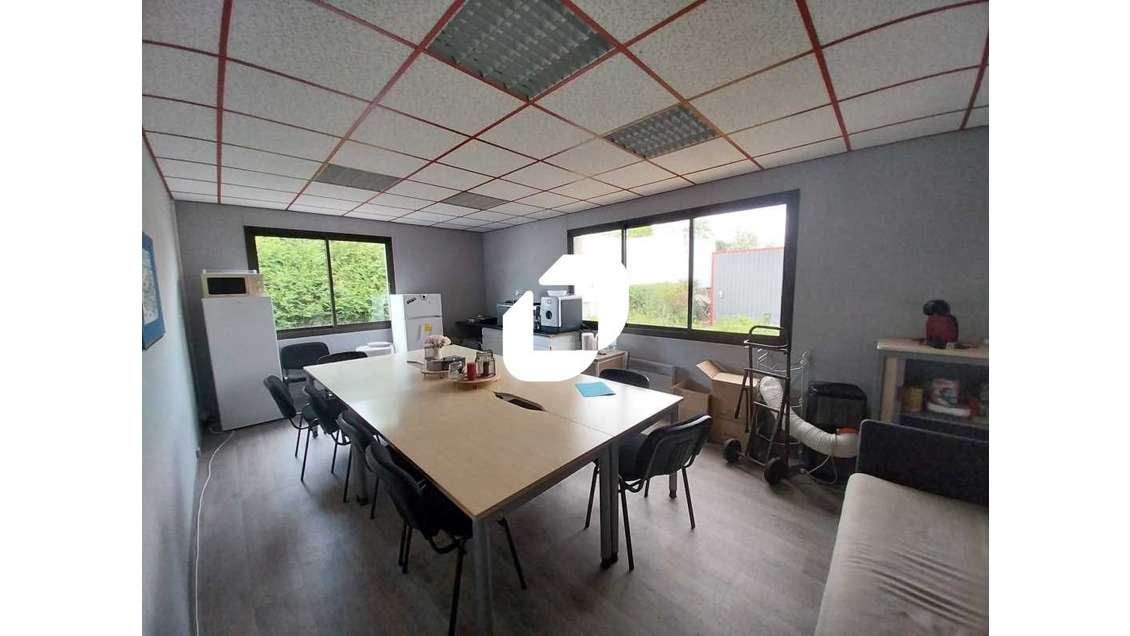 A louer Bureaux 100m² Boissy l'aillerie