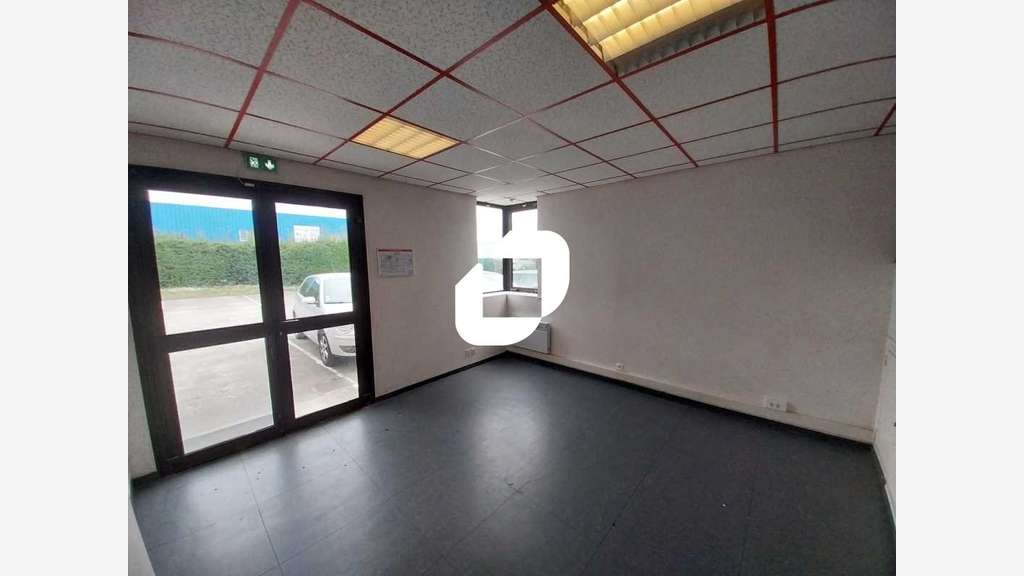 A louer Bureaux 300m² Boissy l'aillerie