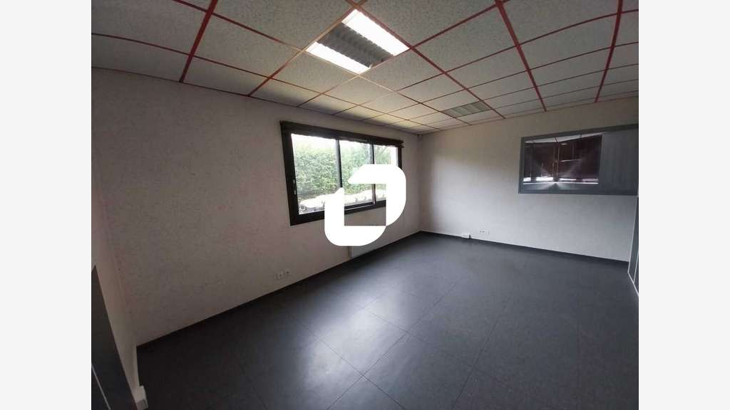 A louer Bureaux 100m² Boissy l'aillerie