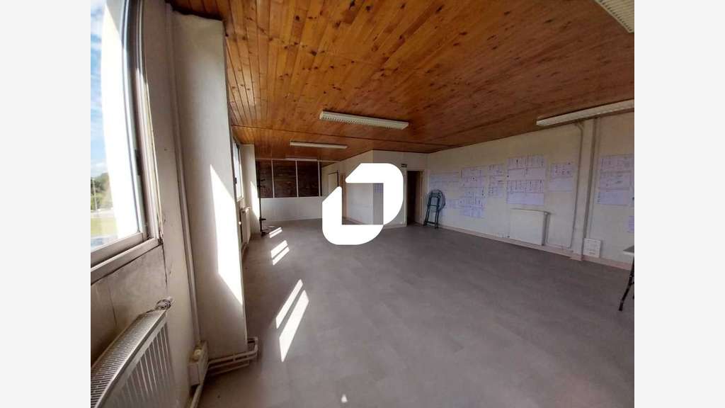 A louer Bureaux 170m² Boissy l'aillerie