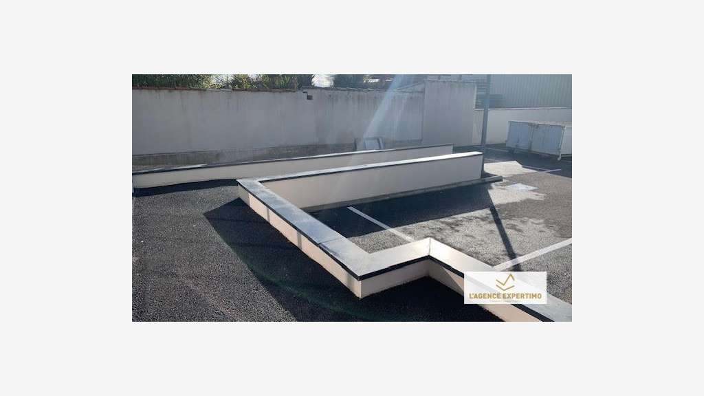 A louer bureaux sur Bollène sortie d'autoroute 1mn