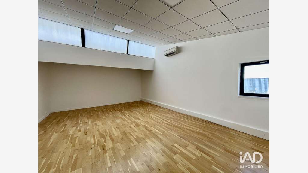 A louer bureau 40m² ZA recherchée à Bondoufle