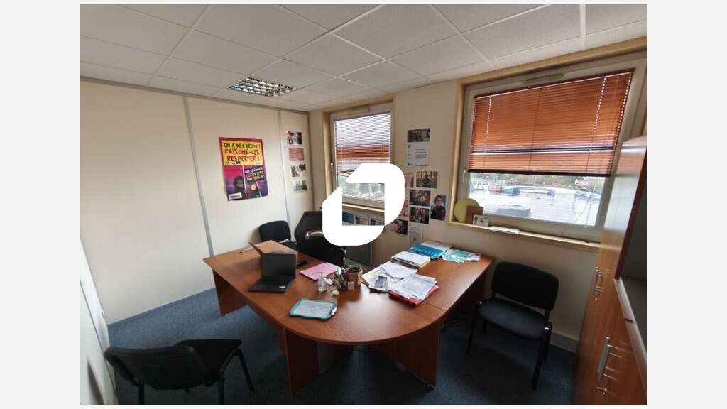 A louer Bureaux 110m² Bondy