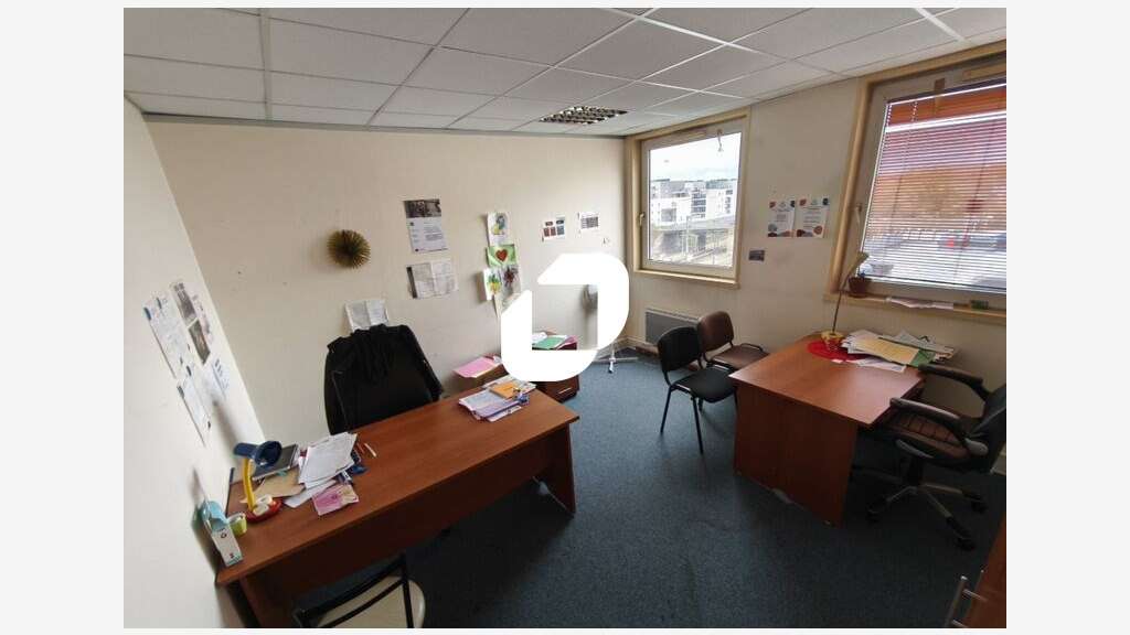 A louer Bureaux 110m² Bondy