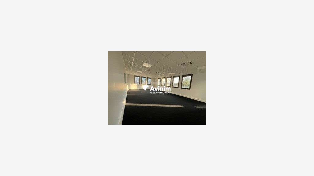 Immobilier pro 211m² à louer à Bonneuil sur Marne