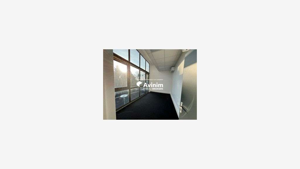 Immobilier pro 211m² à louer à Bonneuil sur Marne