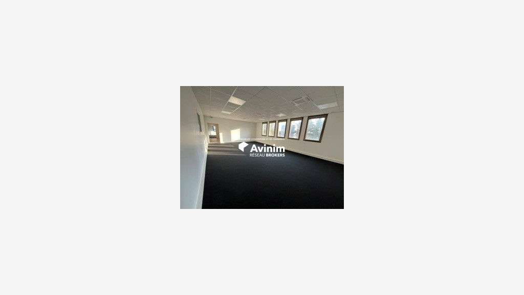 Immobilier pro 211m² à louer à Bonneuil sur Marne