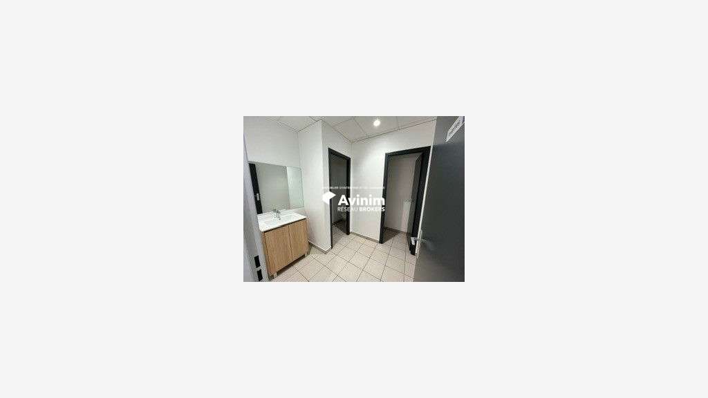 Immobilier pro 211m² à louer à Bonneuil sur Marne