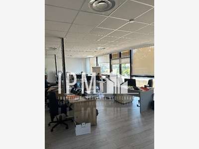 A louer bureaux 262m² R+1 Marseille 8e Bonneveine
