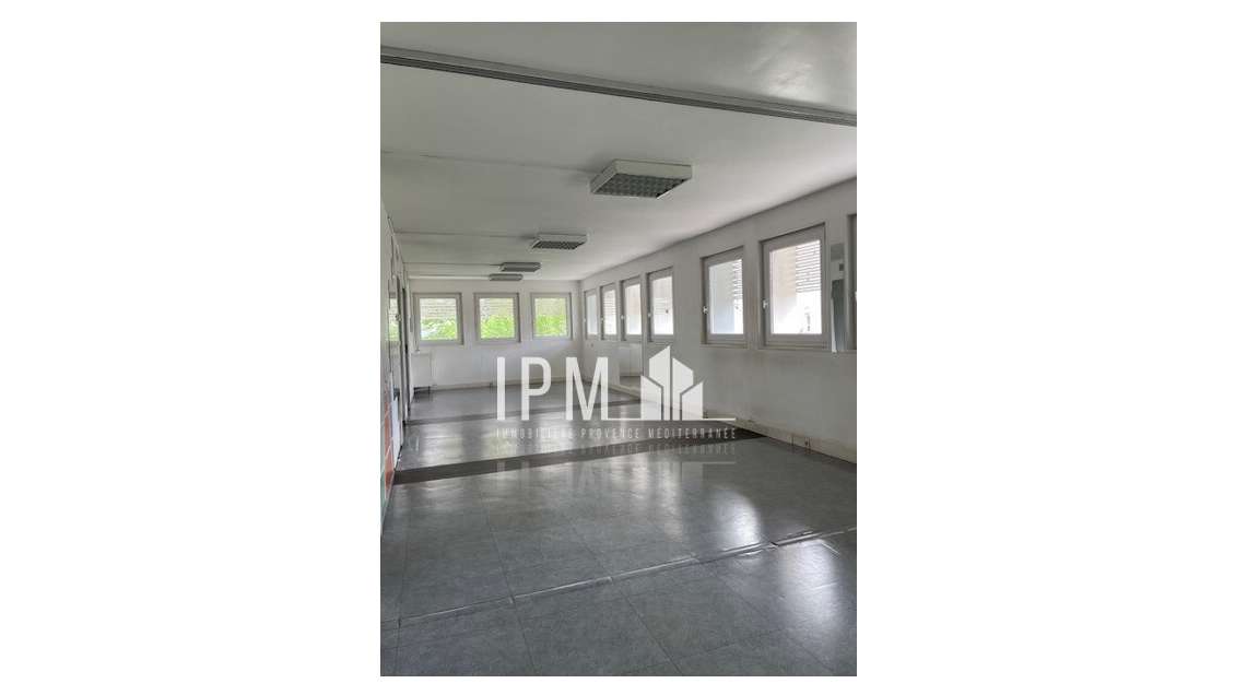 A louer bureaux 190m² à Marseille 8e Bonneveine