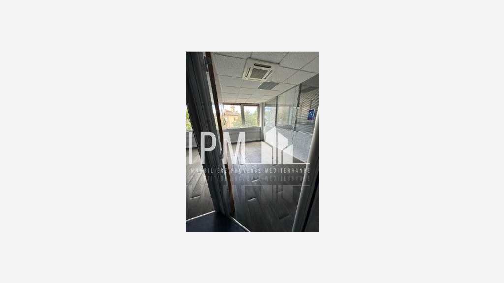 A louer bureaux 355m² 13008 Marseille Bonneveine