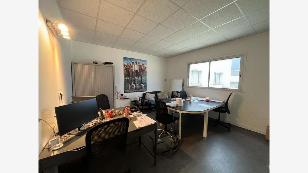 Bureaux 733m² ERP R+ 1à louer à Bordeaux