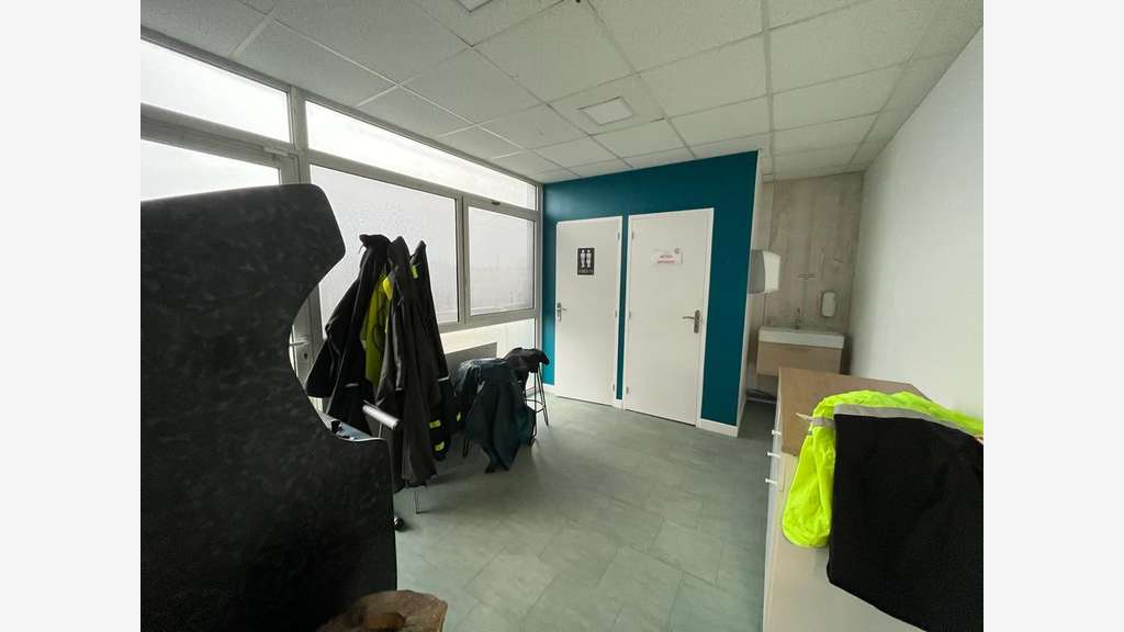 Bureaux 733m² ERP R+ 1à louer à Bordeaux