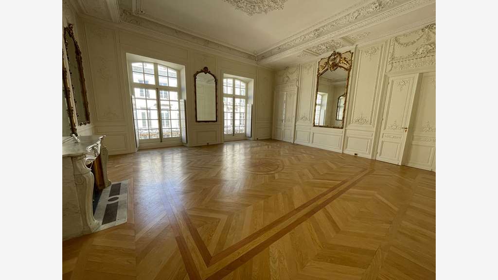 A louer bureaux de 223m² à Bordeaux Triangle d'Or