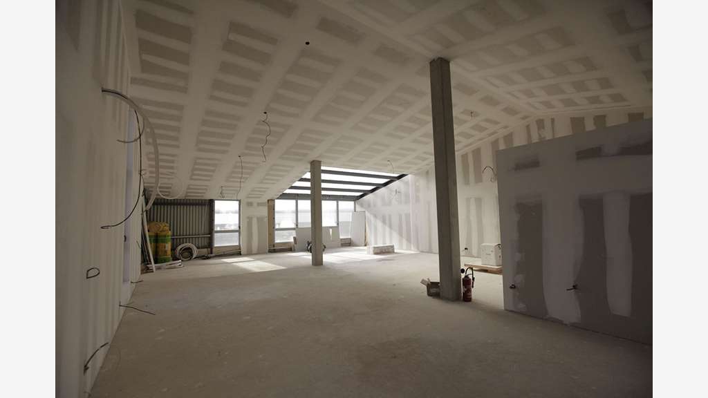 Bureaux 178m² R+5 à louer Bordeaux proche Brazza