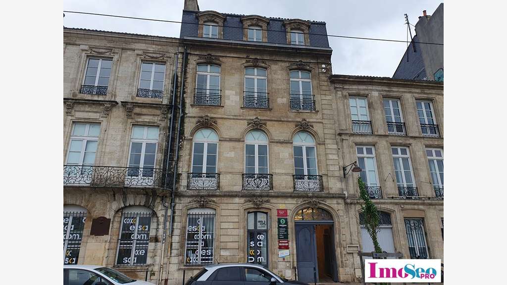 Bureaux 142m² R+3 à louer à Bordeaux Chartrons