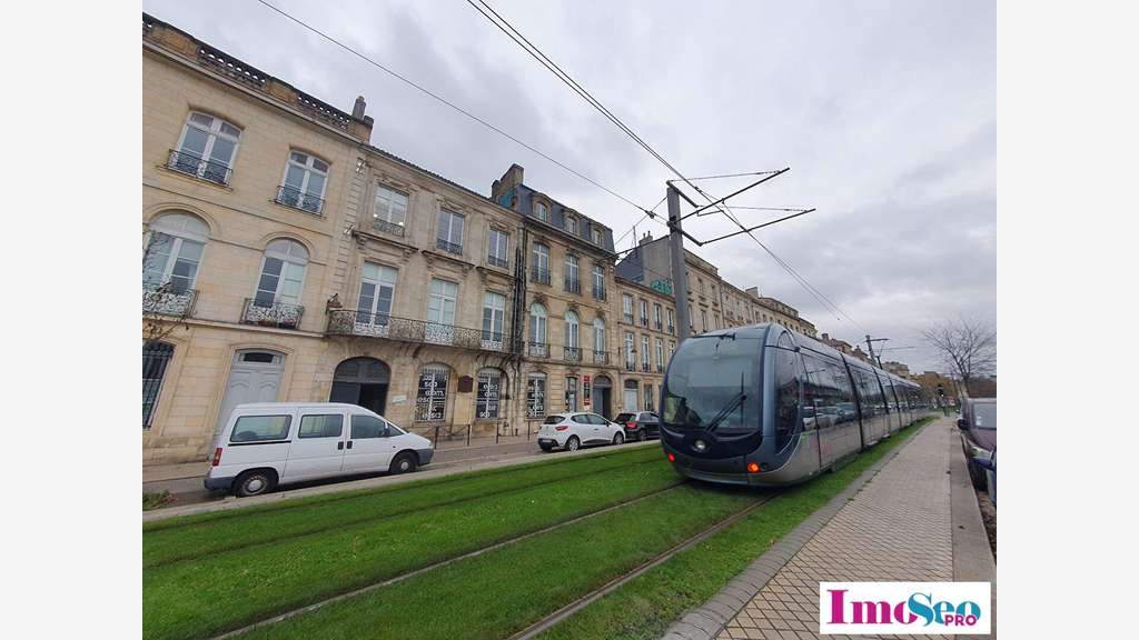 Bureaux 185m² à louer Bordeaux Quai des Chartrons