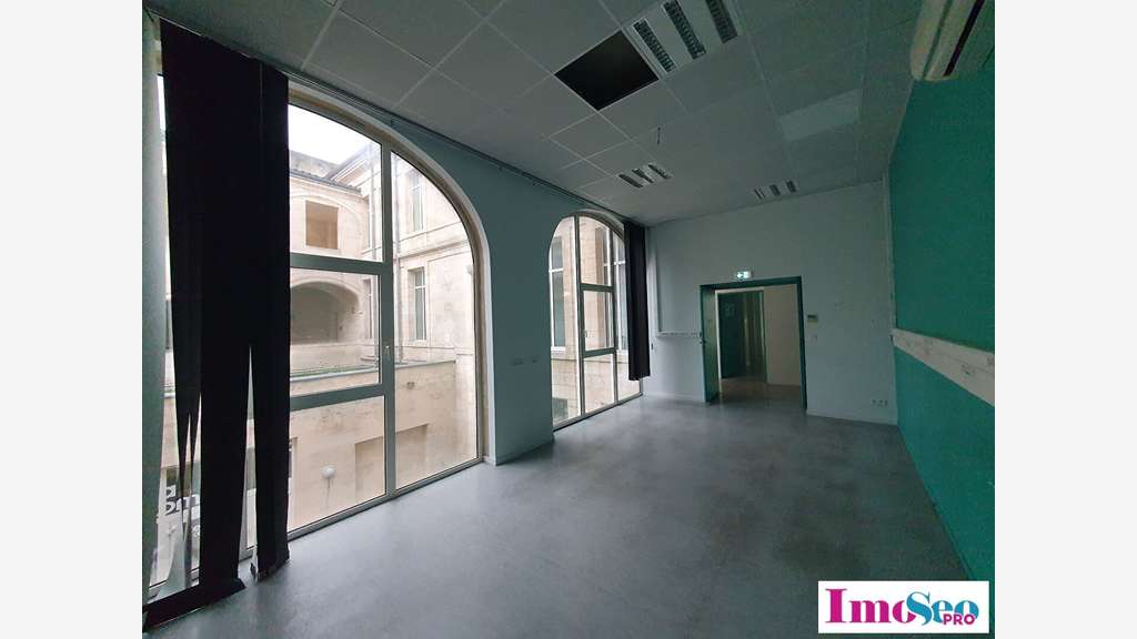 Bureaux 185m² à louer Bordeaux Quai des Chartrons
