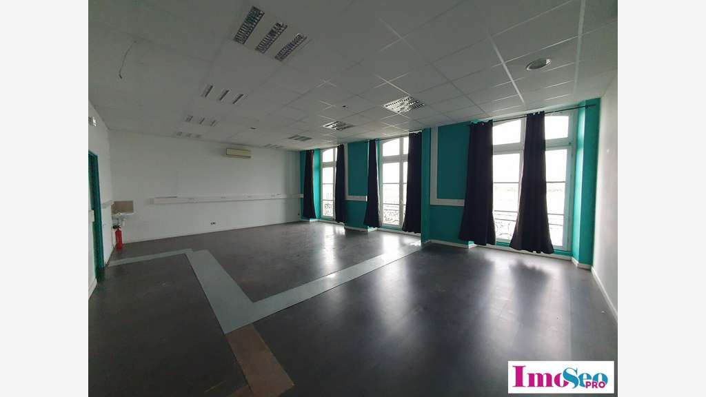 Bureaux 185m² à louer Bordeaux Quai des Chartrons