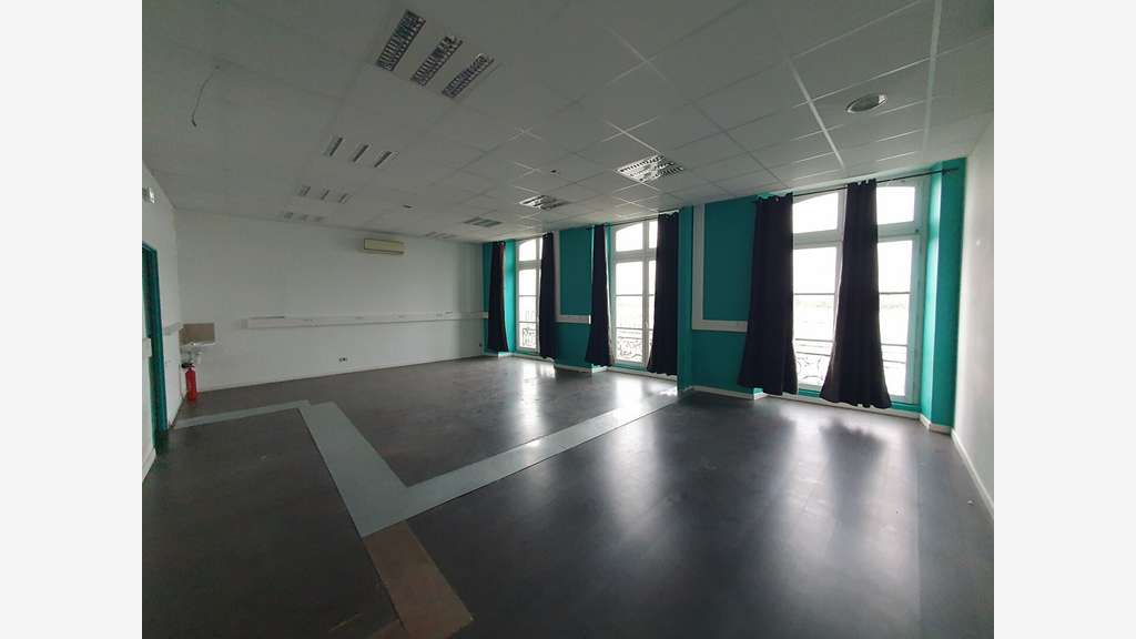 Bureaux 621m² à louer Bordeaux Quai des Chartrons
