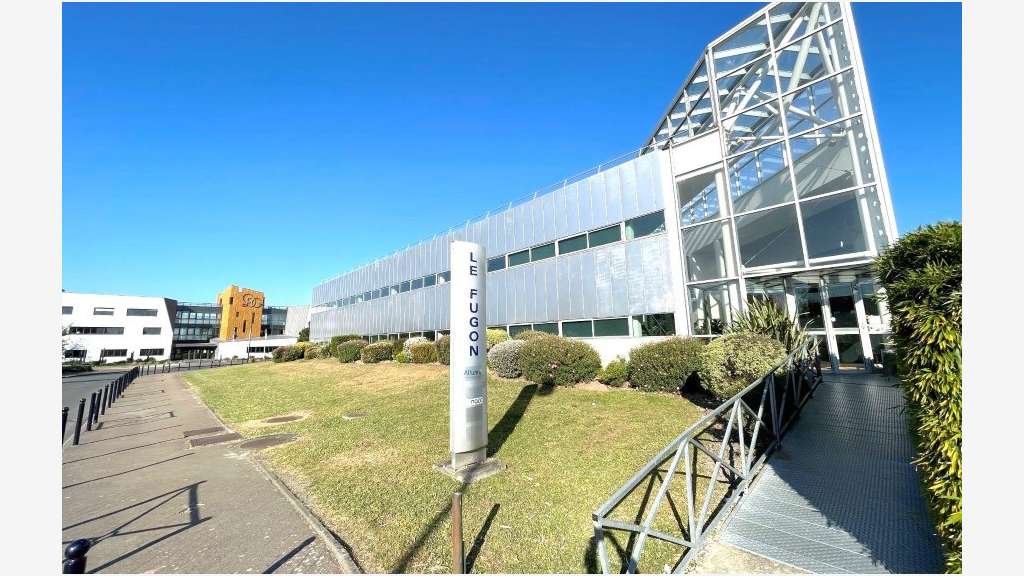 Bureaux 1135m² à louer Bordeaux Lac