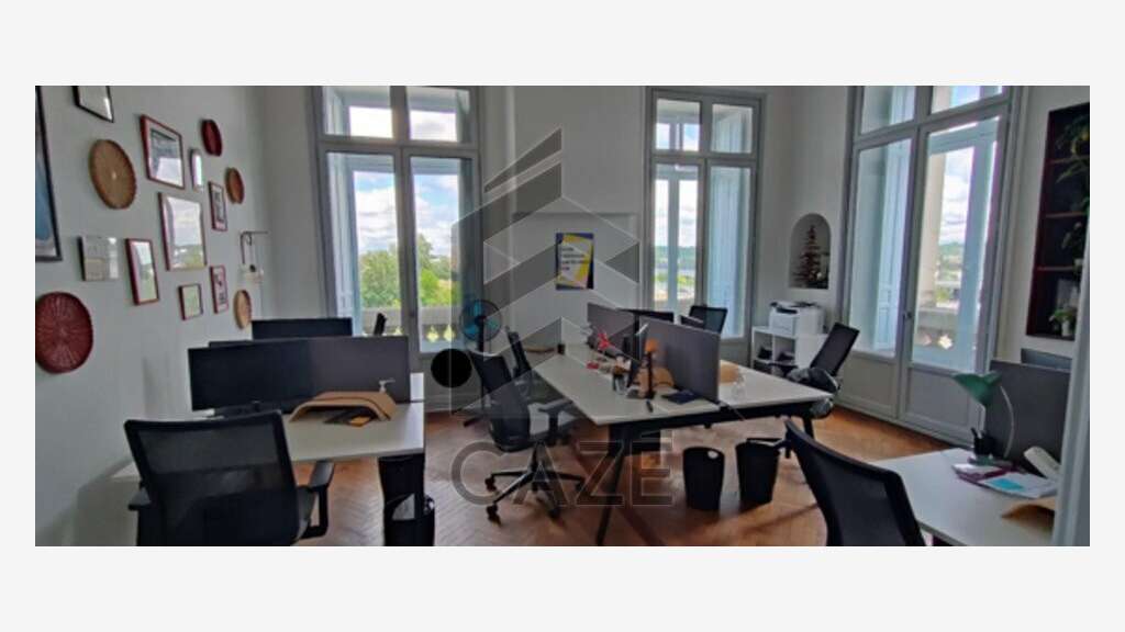 A louer bureaux 95m² R+3 Bordeaux proche gare