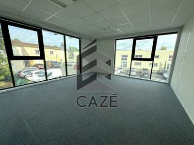 Bureaux 238m² à louer Lormont prox rocade sortie 1